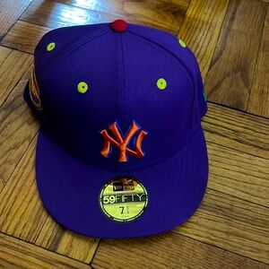 NWT new era NY Yankees hat size: 7 5/8